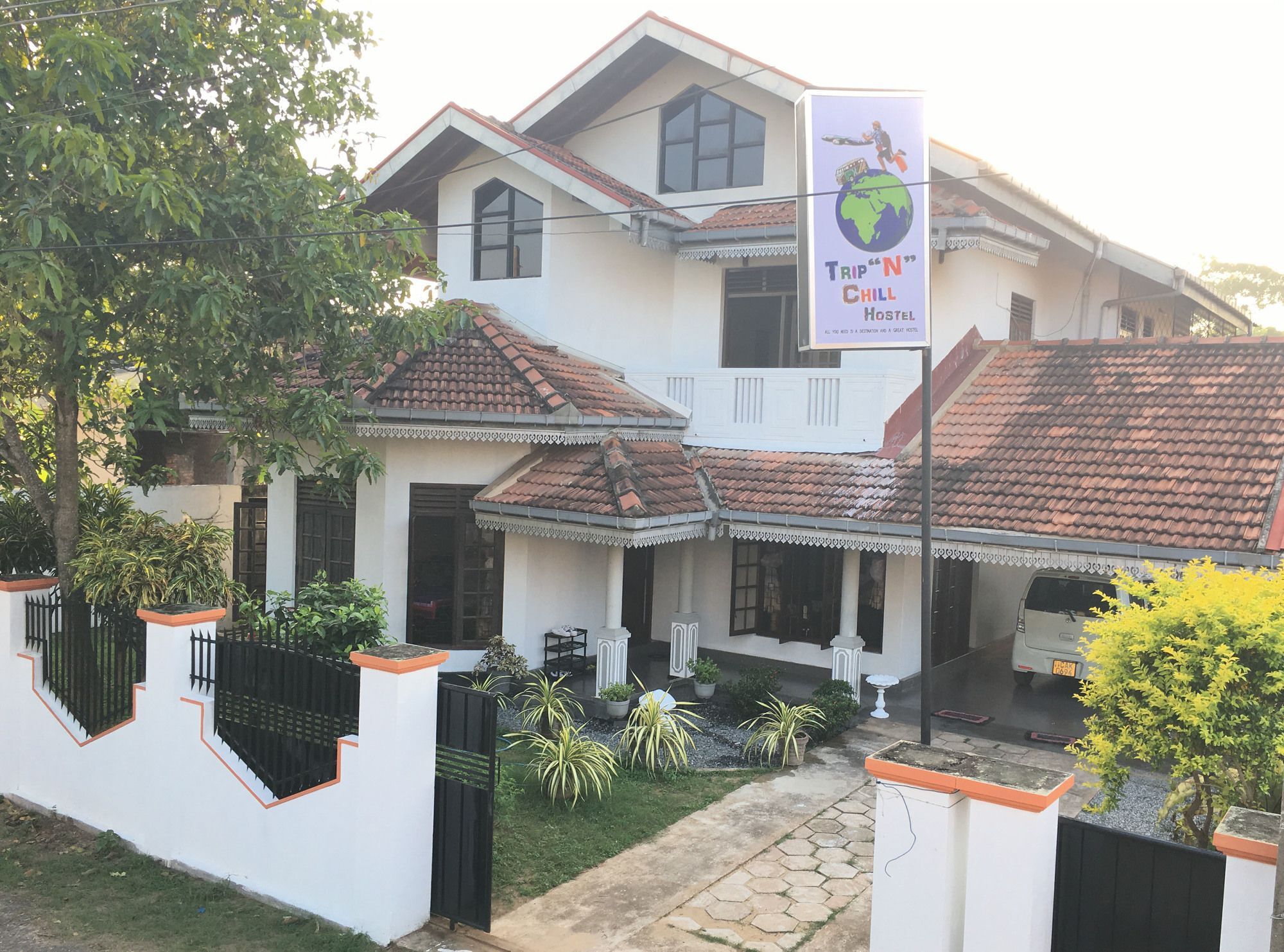 Trip "N" Chill Hostels Colombo Airport Katunayake Exterior photo